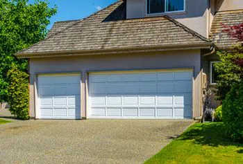 Golden Garage Door Service Louisville, KY 502-437-4126 - custom-cont-gdr-18m